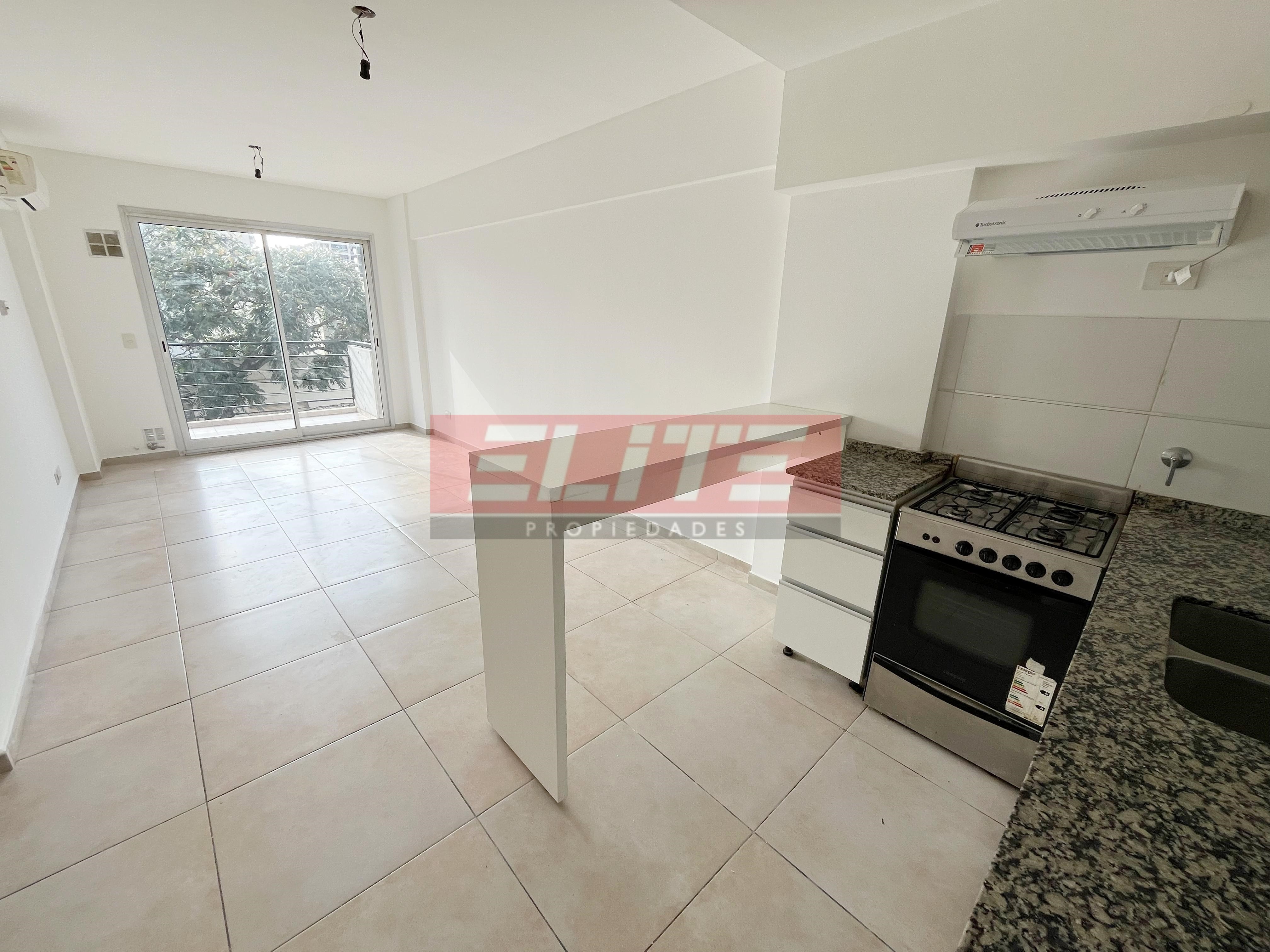 Depto 2 amb solo uso profesional con balcon aterrazado al frente