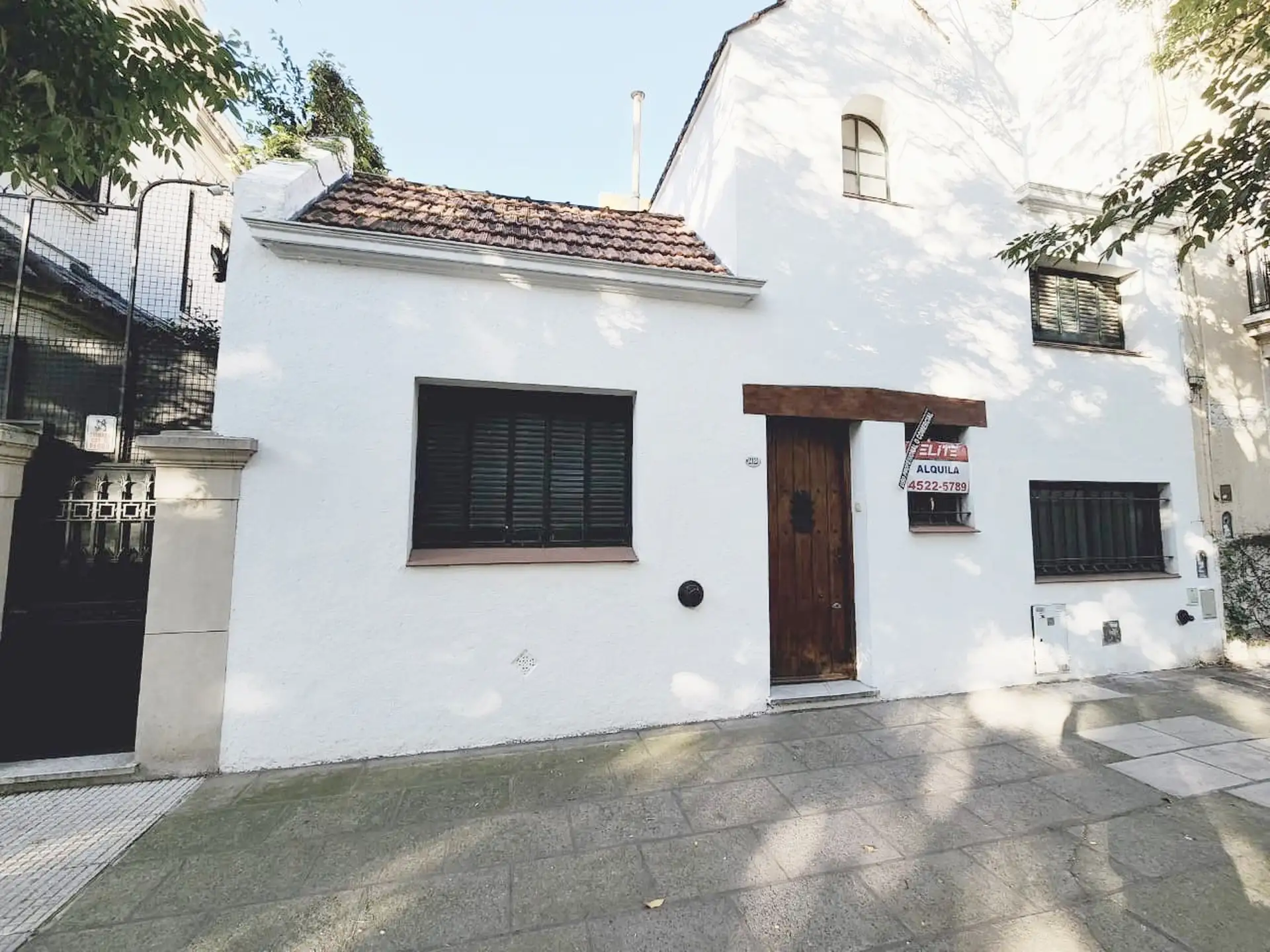 Destacada casa 4 amb en zona residencial