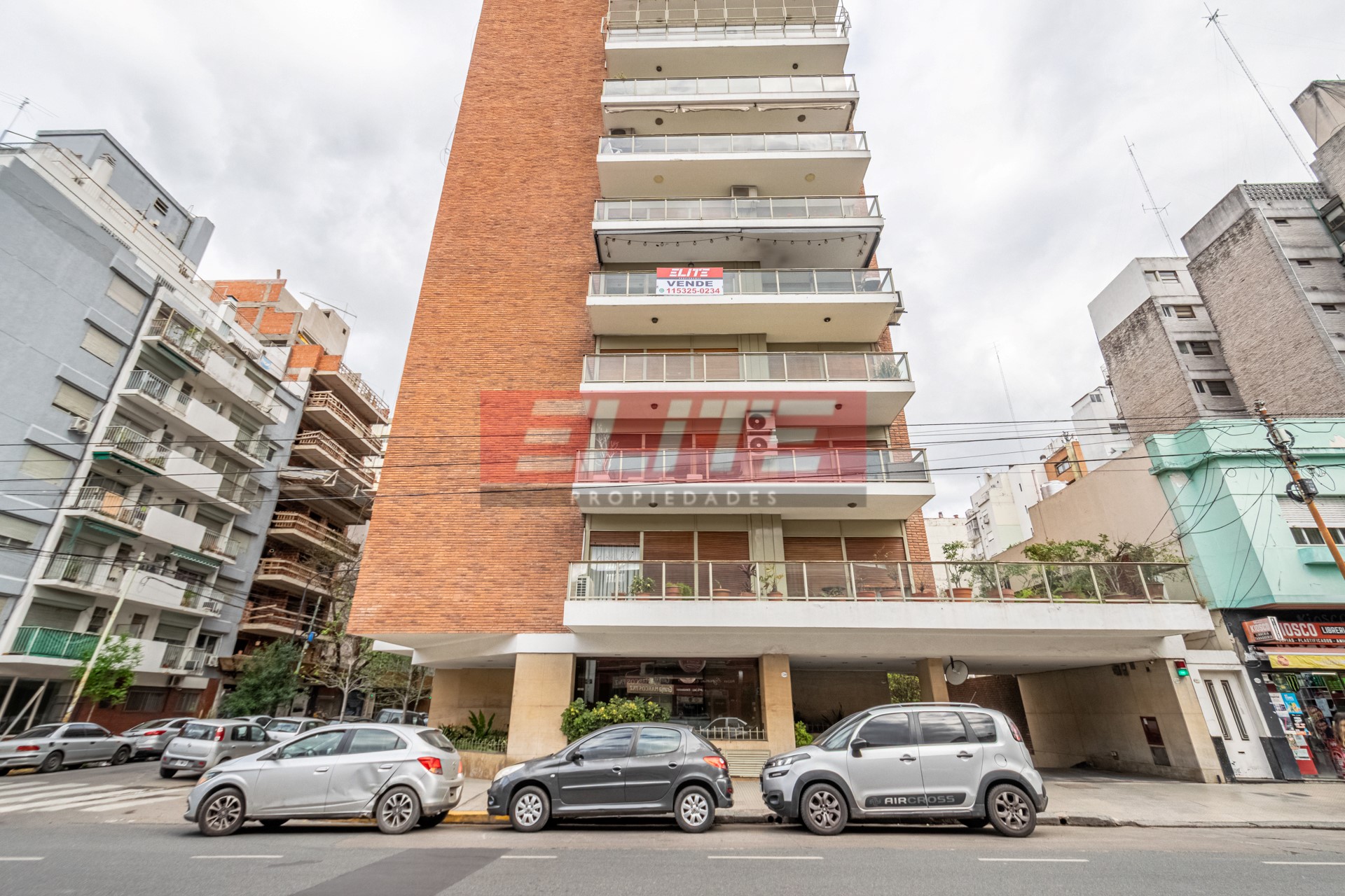 Av. Olazabal 5300-2_Watermarked